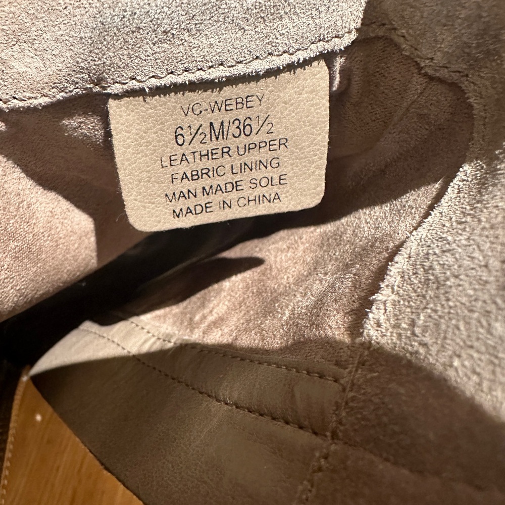 Women’s Vince Camuto Booties - Picture 4 of 9